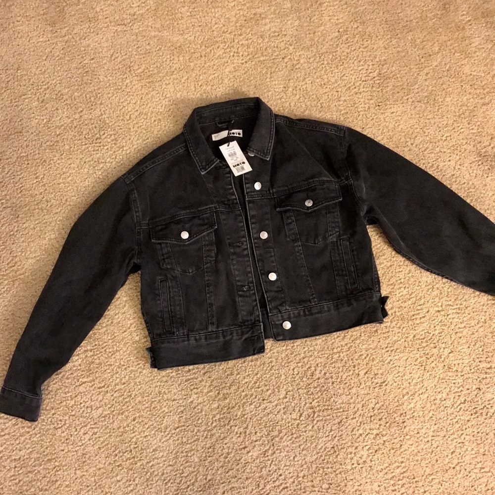 Black cropped jean jacket from Topshop